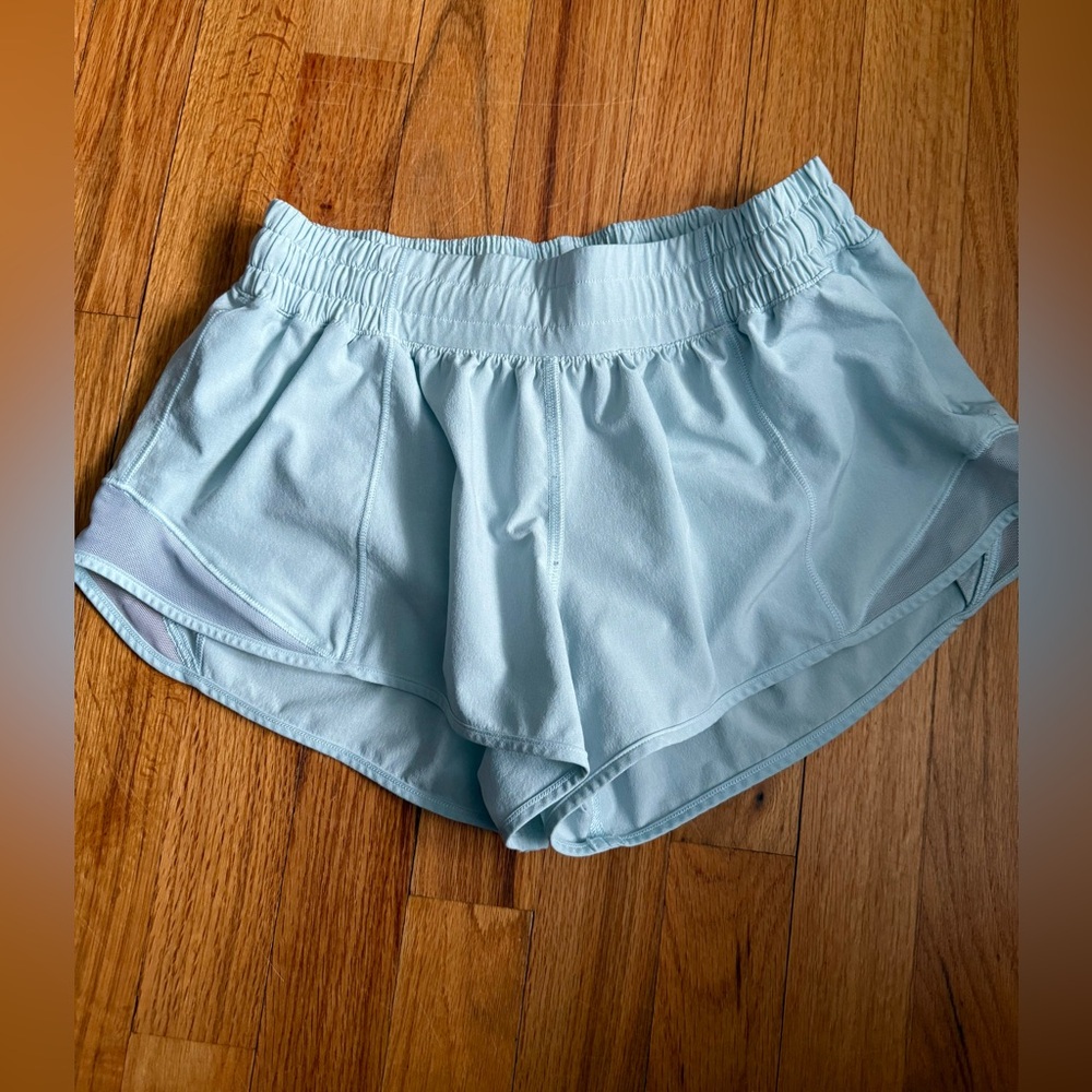 Lululemon Hotty Hot Low-rise Lined Short 2.5”